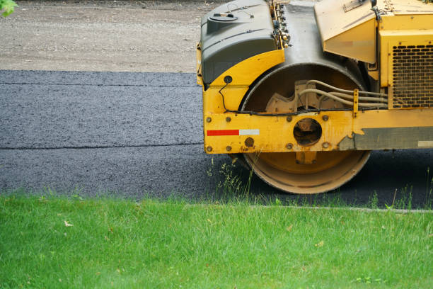 Best Driveway Snow Removal Preparation  in Granger, WA